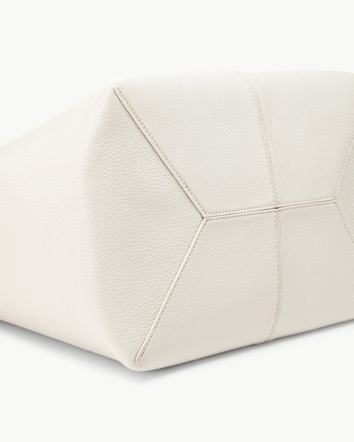 The Sloane Tote in Cream Pebble Leather – SWAYE
